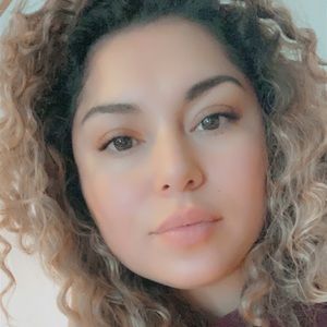 Meet your Posher, Maria claudia